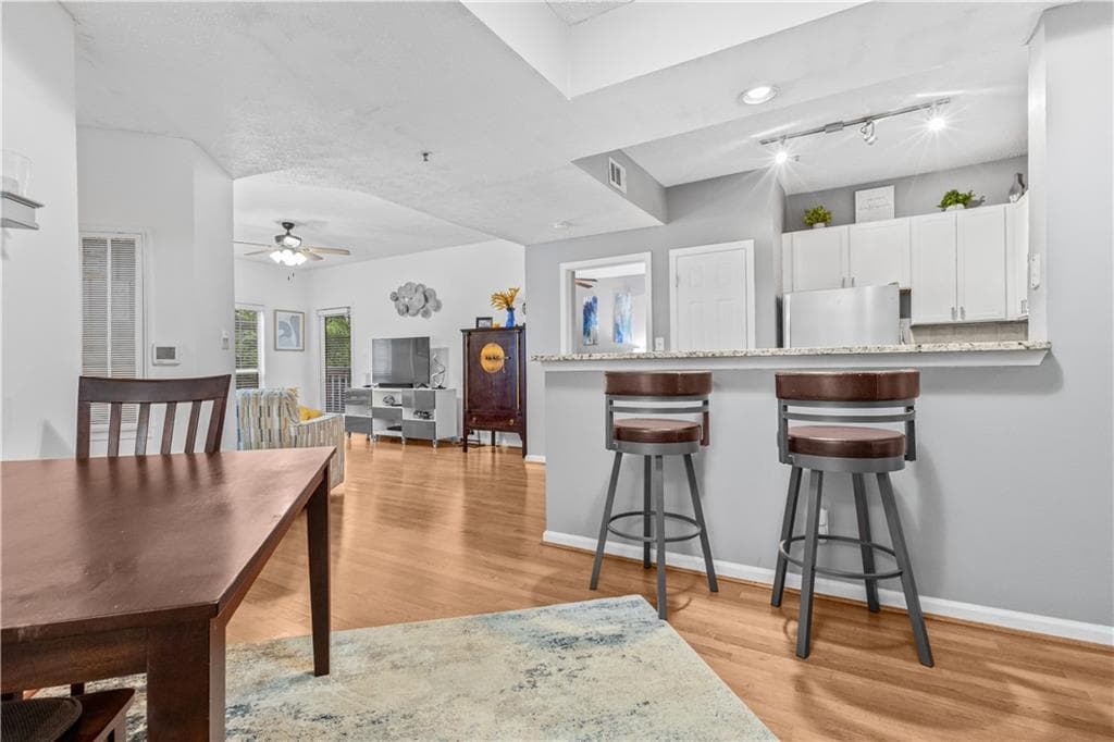2 bedroom, 2 bathroom, 1,181 sq ft condominium for sale at 1250 Parkwood Circle 2108, Atlanta, GA 30339 — photo 8