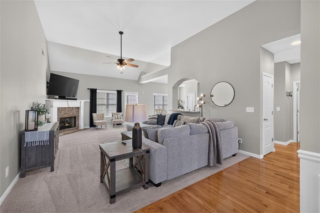 4 bedroom, 2 bathroom, 2,059 sq ft single family residence under contract at 1129 Woodmere Drive, Loganville, GA 30052 — photo 4