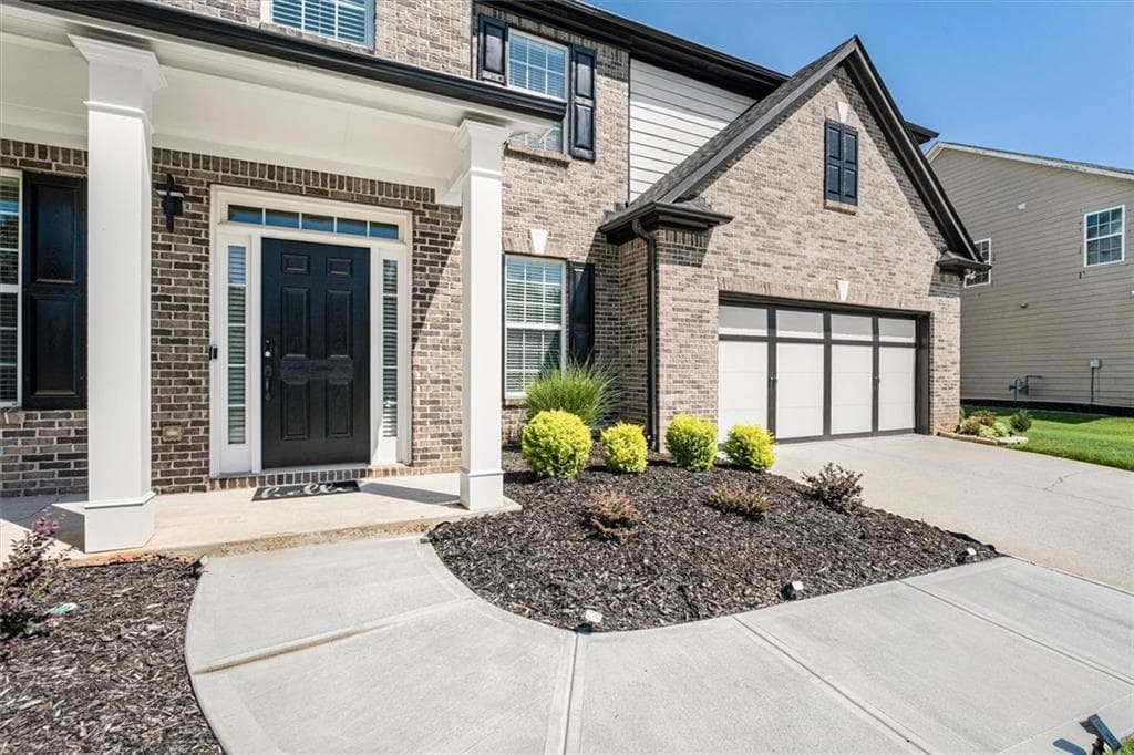 5 bedroom, 5 bathroom, 3,844 sq ft single family residence for sale at 3676 Bridge Walk Drive, Lawrenceville, GA 30044 — photo 3