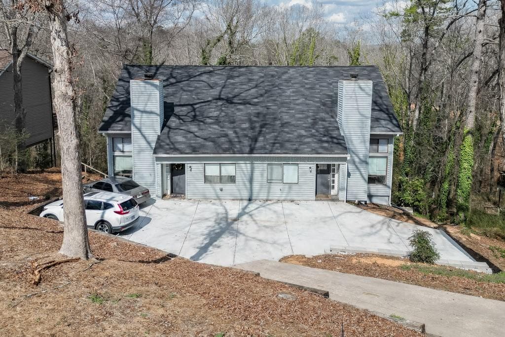 6 bedroom, 4 bathroom, 2,944 sq ft townhouse for sale at 3932 Darryl Lane, Gainesville, GA 30506 — photo 4