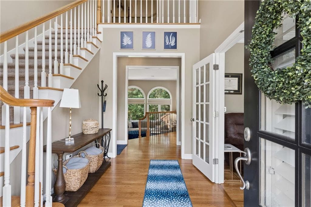 4 bedroom, 3 bathroom, 2,545 sq ft single family residence under contract at 3090 Salisbury Drive, Alpharetta, GA 30004 — photo 2