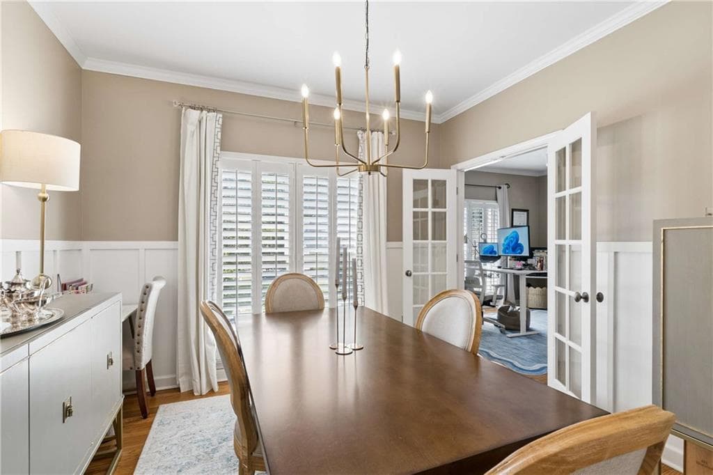 4 bedroom, 3 bathroom, 2,545 sq ft single family residence under contract at 3090 Salisbury Drive, Alpharetta, GA 30004 — photo 10