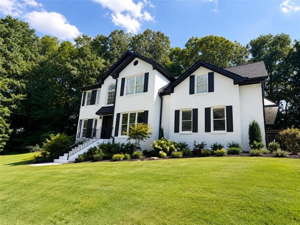 5 bedroom, 4 bathroom, 3,342 sq ft single family residence for sale at 210 Pinehill Lane, Woodstock, GA 30188