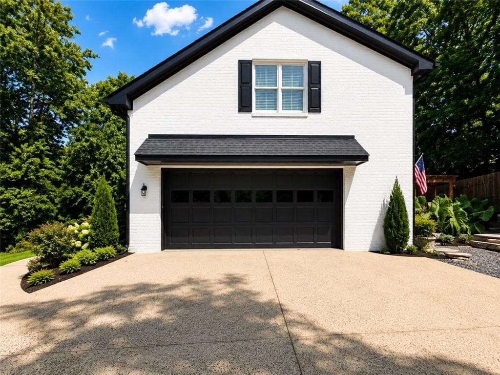 5 bedroom, 4 bathroom, 3,342 sq ft single family residence for sale at 210 Pinehill Lane, Woodstock, GA 30188 — photo 3