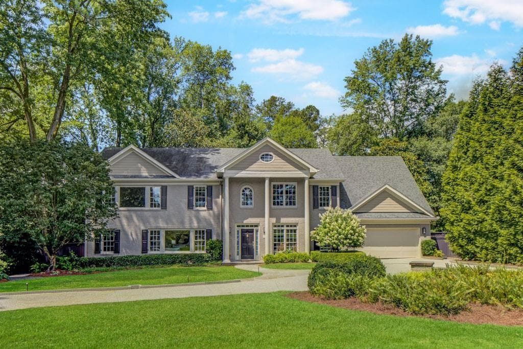 5 bedroom, 4 bathroom, 4,578 sq ft single family residence for rent at 4174 Powers Ferry Road, Atlanta, GA 30342 for $14,000 a month — photo 1 of 35