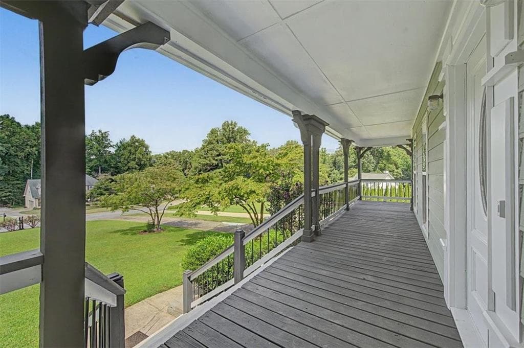 4 bedroom, 3 bathroom, 2,045 sq ft single family residence under contract at 176 Cumberland Way, Dallas, GA 30132 — photo 4