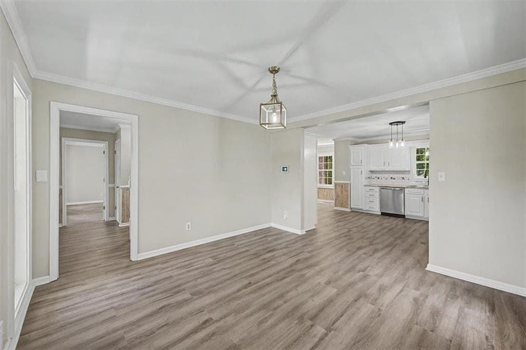 4 bedroom, 3 bathroom, 2,045 sq ft single family residence under contract at 176 Cumberland Way, Dallas, GA 30132 — photo 9