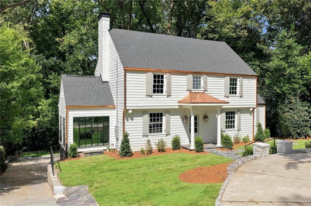 4 bedroom, 4 bathroom, 3,900 sq ft single family residence for sale at 2492 Alton Road, Atlanta, GA 30305 — photo 2