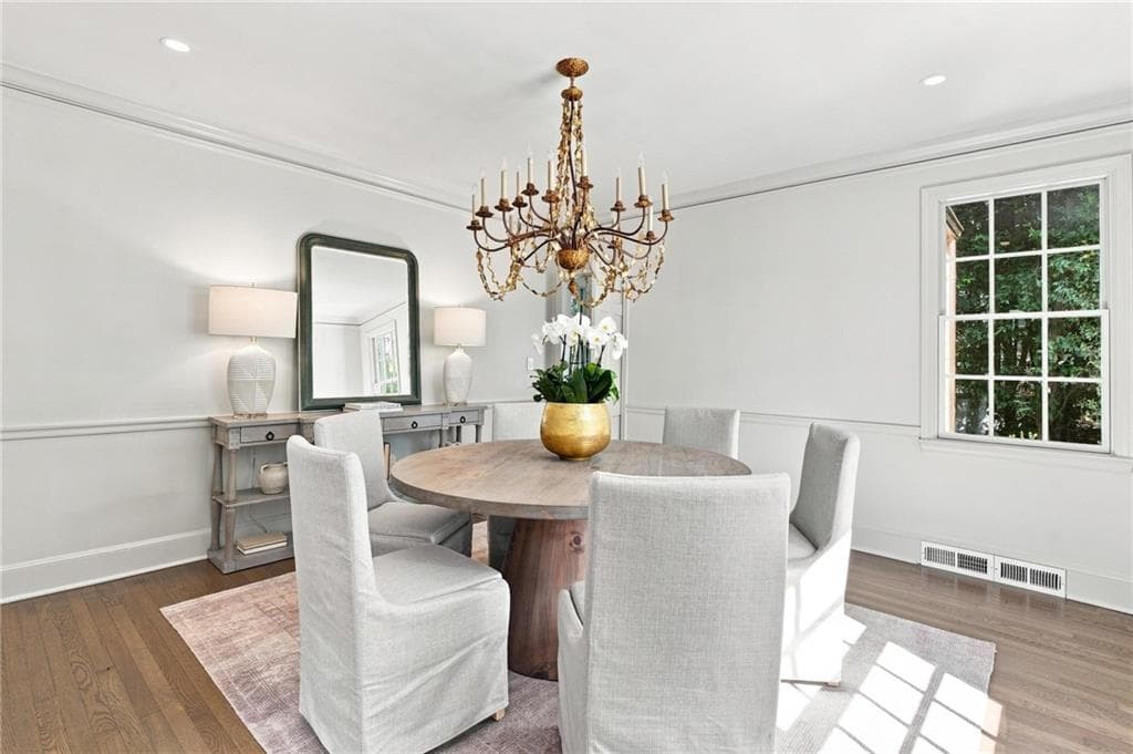 4 bedroom, 4 bathroom, 3,900 sq ft single family residence for sale at 2492 Alton Road, Atlanta, GA 30305 — photo 6
