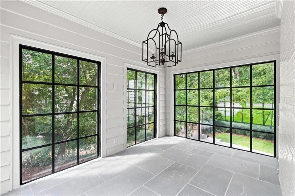 4 bedroom, 4 bathroom, 3,900 sq ft single family residence for sale at 2492 Alton Road, Atlanta, GA 30305 — photo 10
