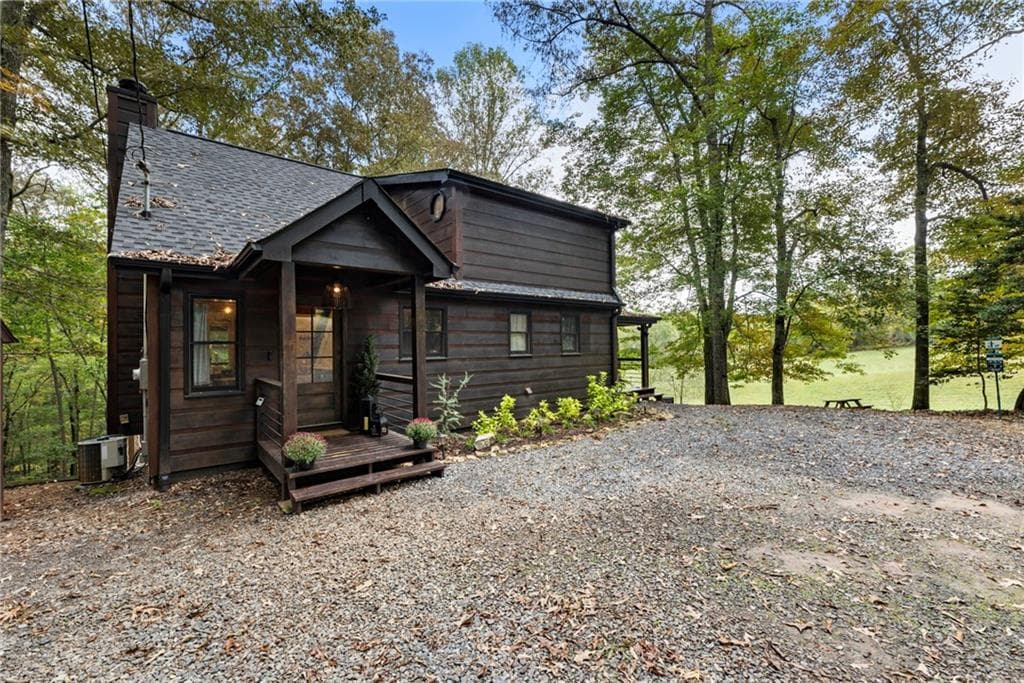 4 bedroom, 3 bathroom, 2,080 sq ft single family residence under contract at 120 Brookhaven Trail, Blue Ridge, GA 30513