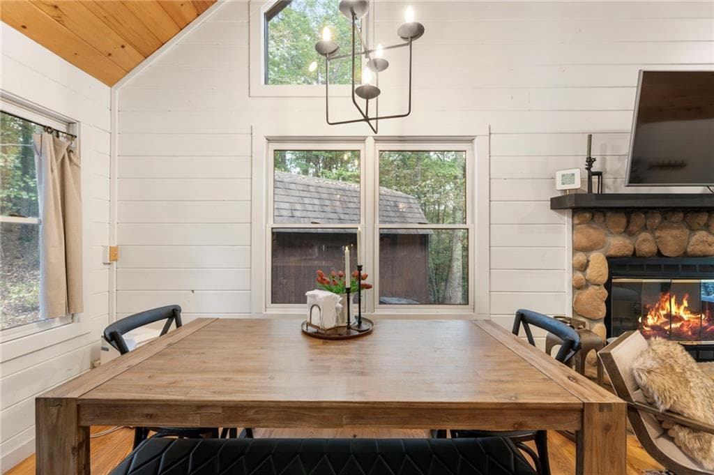 4 bedroom, 3 bathroom, 2,080 sq ft single family residence under contract at 120 Brookhaven Trail, Blue Ridge, GA 30513 — photo 10