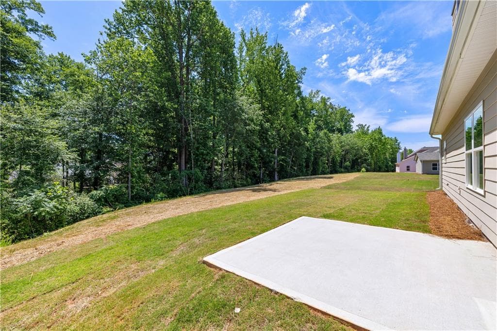 3 bedroom, 2 bathroom, 1,600 sq ft single family residence for sale at 503 Charleston Place, Villa Rica, GA 30180 — photo 3