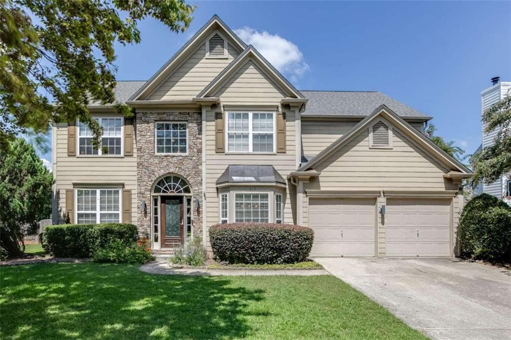 4 bedroom, 3 bathroom, 2,886 sq ft single family residence under contract at 519 Glen Creek Way, Sugar Hill, GA 30518