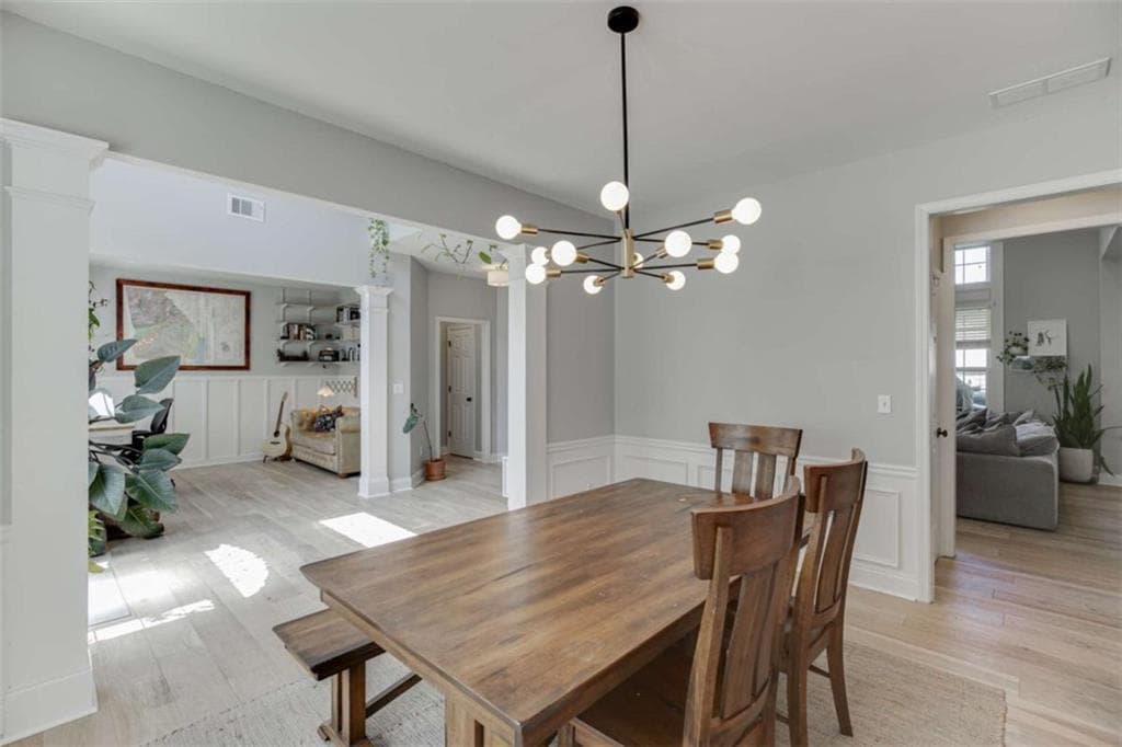 4 bedroom, 3 bathroom, 2,886 sq ft single family residence under contract at 519 Glen Creek Way, Sugar Hill, GA 30518 — photo 9