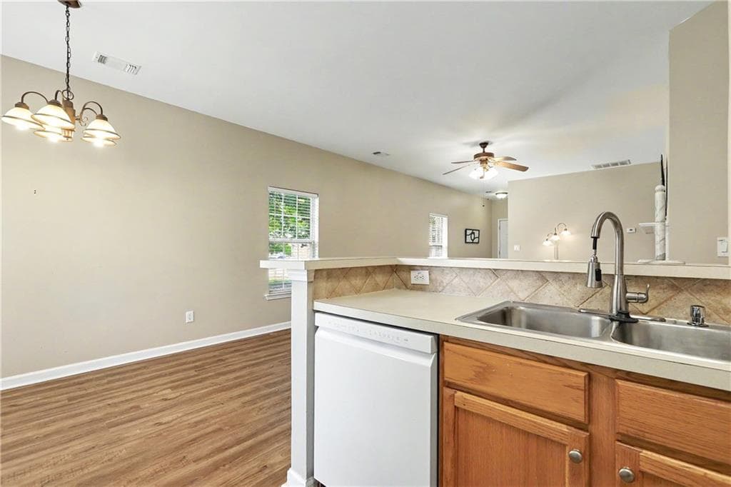3 bedroom, 2 bathroom, 1,427 sq ft condominium for sale at 1539 Rachels Ridge, Kennesaw, GA 30152 — photo 9