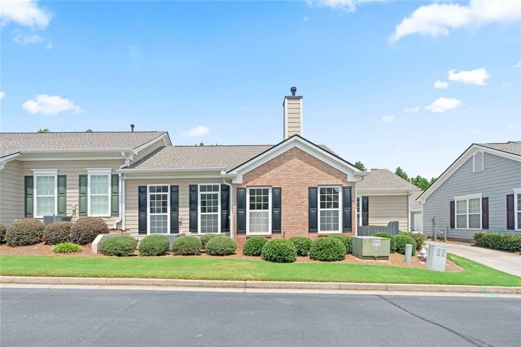 2 bedroom, 2 bathroom, 1,379 sq ft townhouse for sale at 774 Camry Circle, Dallas, GA 30157 — photo 1 of 30