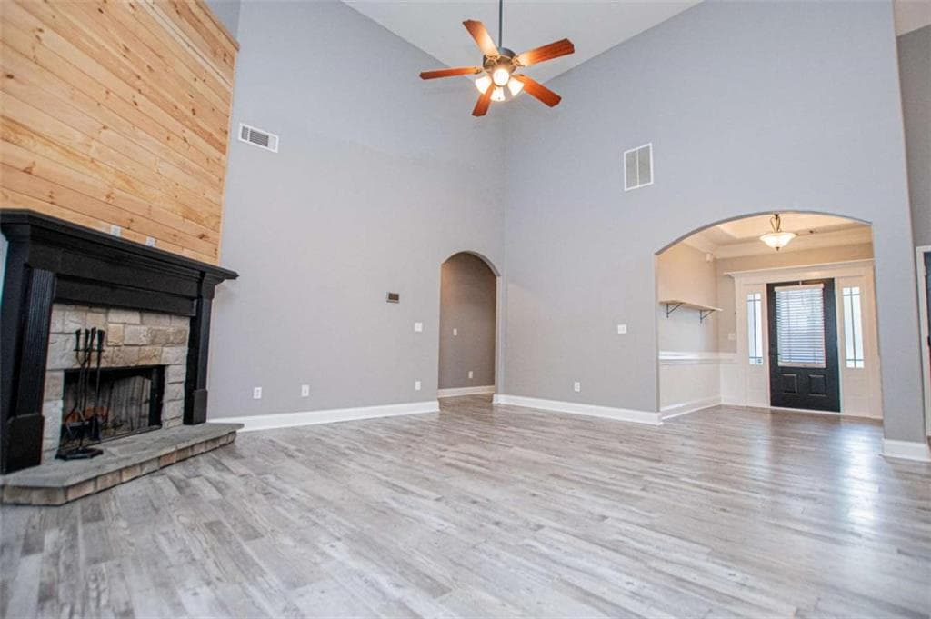 3 bedroom, 2 bathroom, 2,161 sq ft single family residence for sale at 320 Daffodil Drive, Temple, GA 30179 — photo 4
