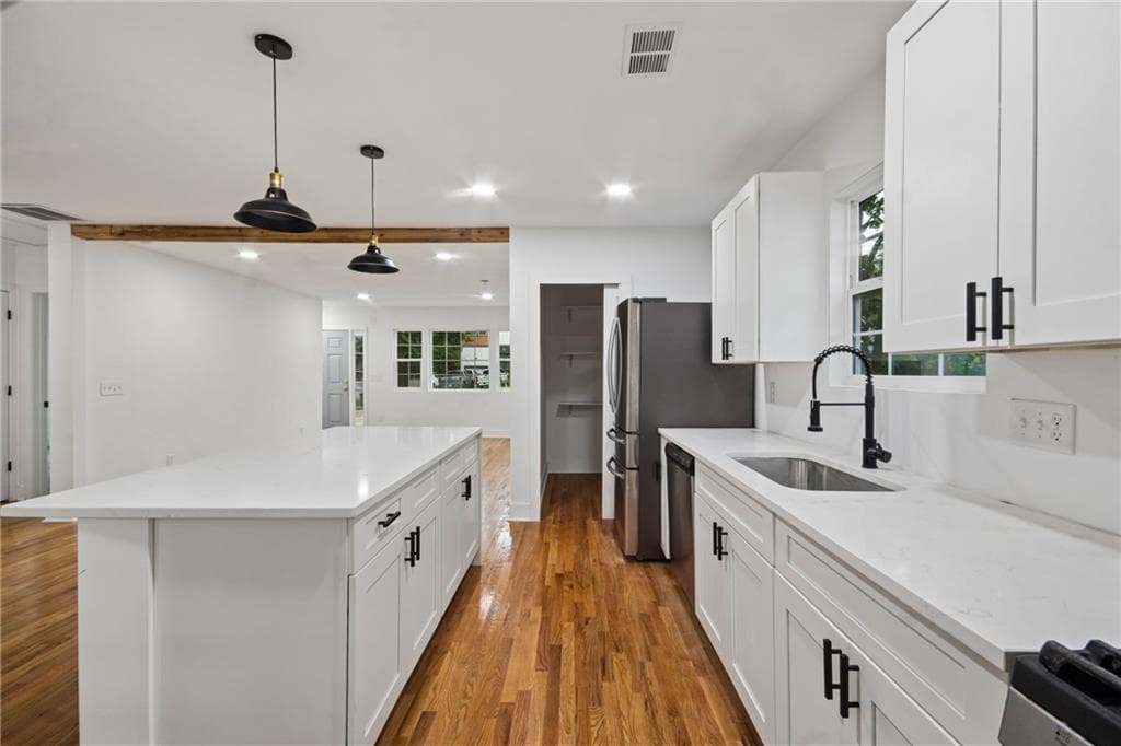 3 bedroom, 2 bathroom, 1,064 sq ft single family residence under contract at 2886 Joyce Avenue, Decatur, GA 30032 — photo 4