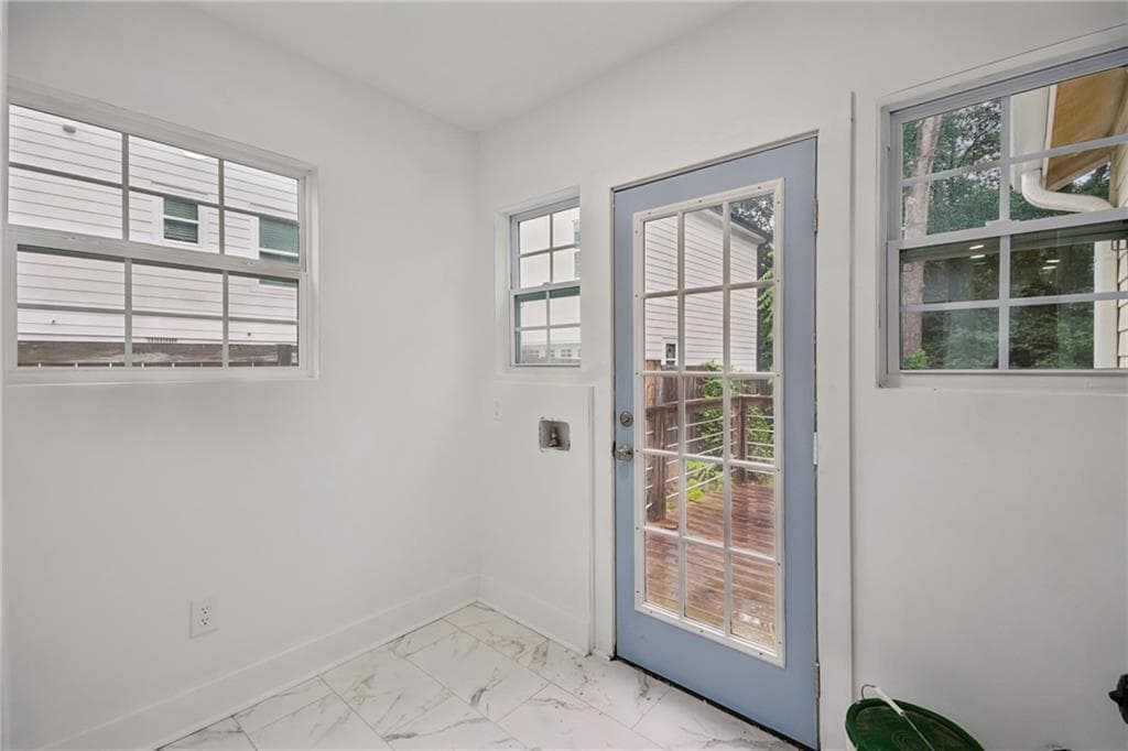3 bedroom, 2 bathroom, 1,064 sq ft single family residence under contract at 2886 Joyce Avenue, Decatur, GA 30032 — photo 6