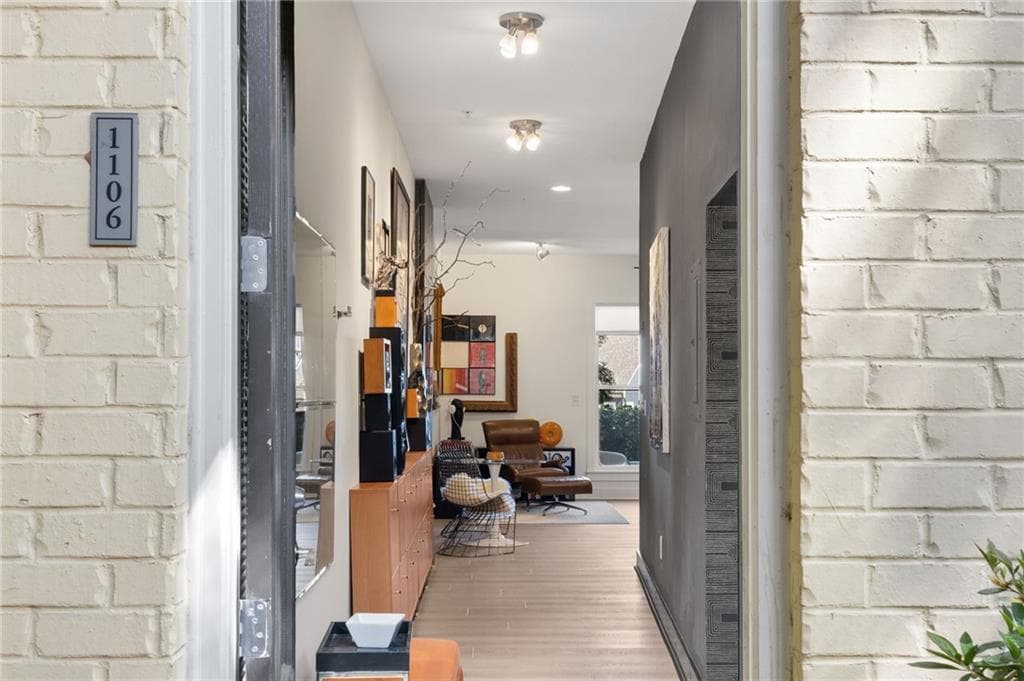 1 bedroom, 1 bathroom, 943 sq ft condominium for sale at 1195 Milton Terrace 1106, Atlanta, GA 30315 — photo 6