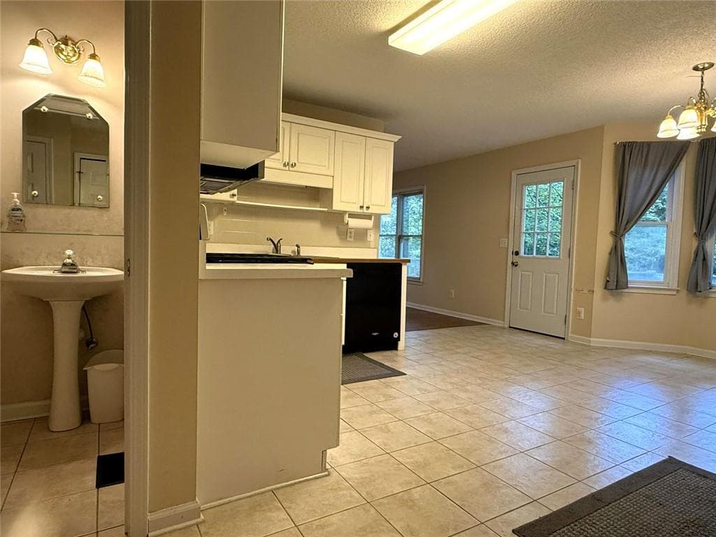 4 bedroom, 3 bathroom, 3,459 sq ft single family residence under contract at 152 Banyon Court, Dallas, GA 30157 — photo 6