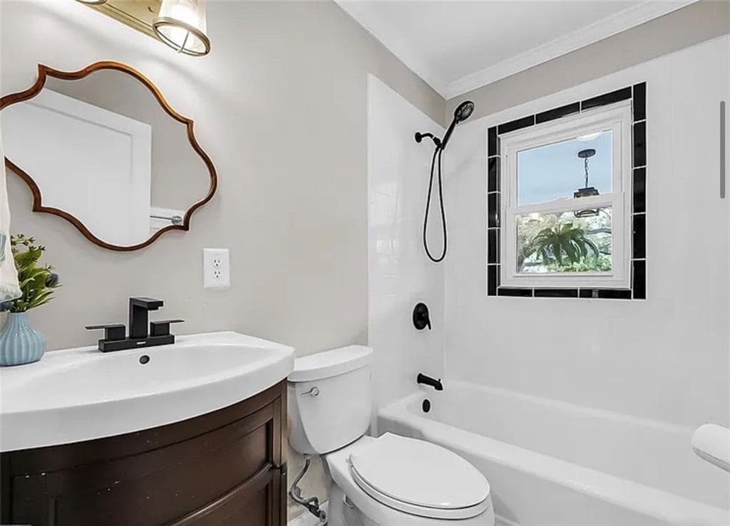4 bedroom, 3 bathroom, 2,336 sq ft single family residence for sale at 1015 Sid Hunter Road, Senoia, GA 30276 — photo 8