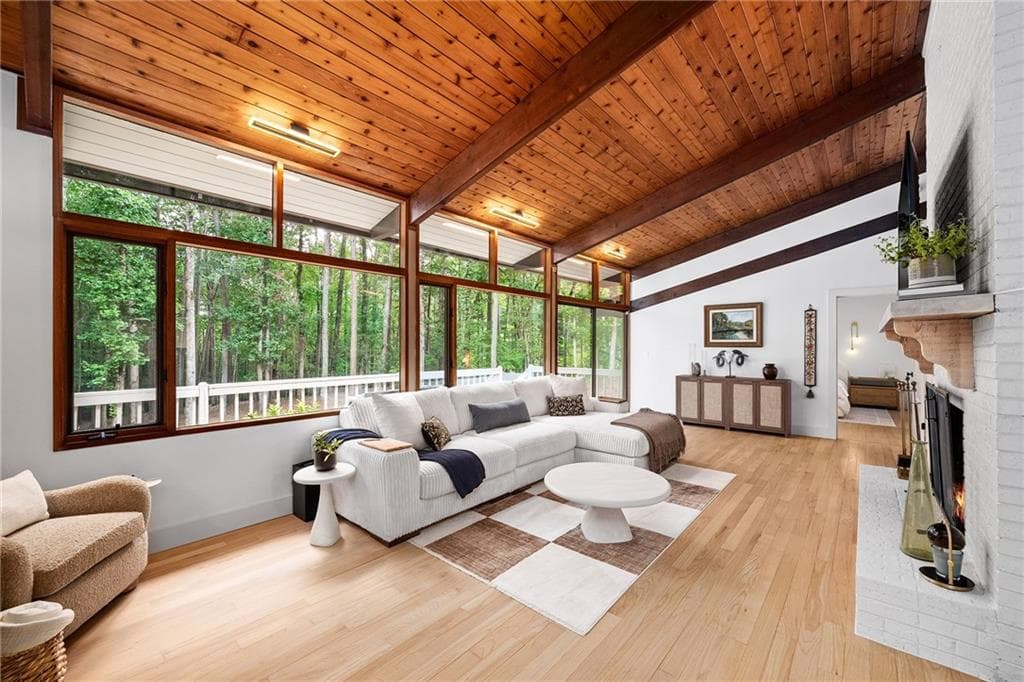 3 bedroom, 2 bathroom, 2,233 sq ft single family residence under contract at 1015 Iron Mountain Road, Canton, GA 30115 — photo 10
