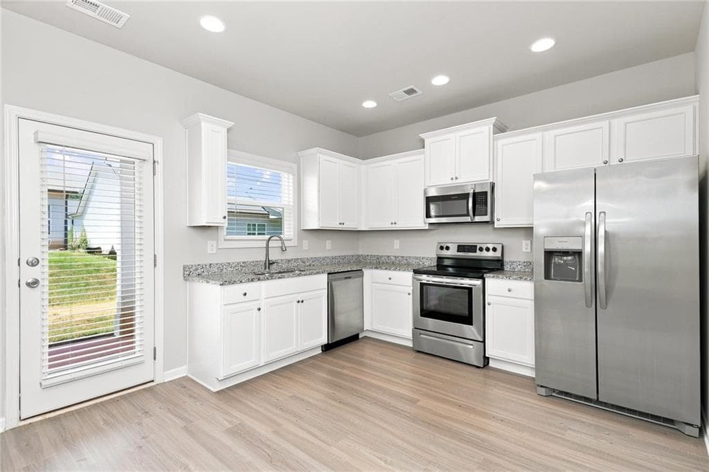 4 bedroom, 2 bathroom, 1,726 sq ft single family residence for rent at 104 Culver Street, Jackson, GA 30233 for $1,730 a month — photo 2