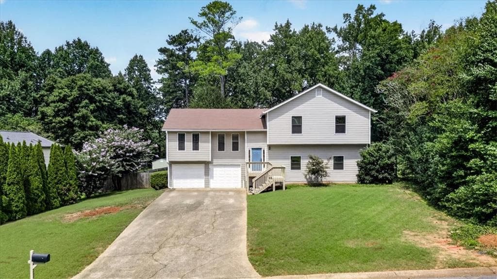 5 bedroom, 3 bathroom, 2,800 sq ft single family residence for sale at 260 Park Avenue, Woodstock, GA 30188