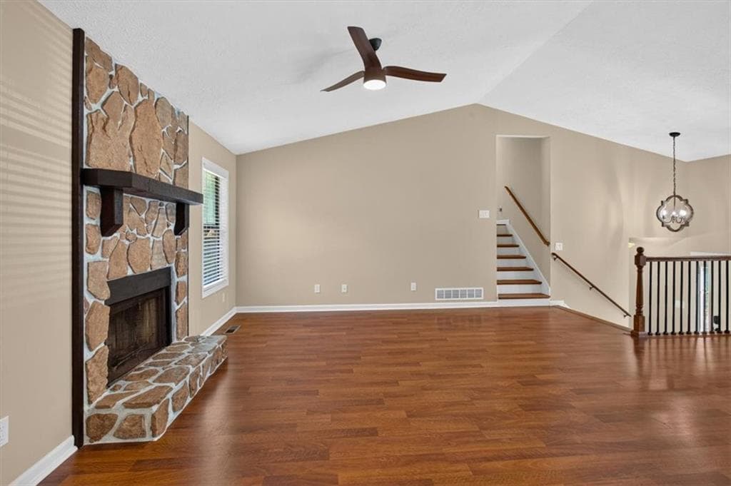 5 bedroom, 3 bathroom, 2,800 sq ft single family residence for sale at 260 Park Avenue, Woodstock, GA 30188 — photo 9