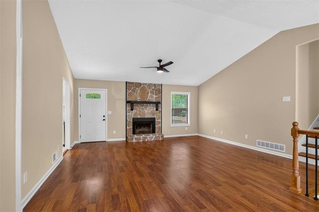 5 bedroom, 3 bathroom, 2,800 sq ft single family residence for sale at 260 Park Avenue, Woodstock, GA 30188 — photo 10