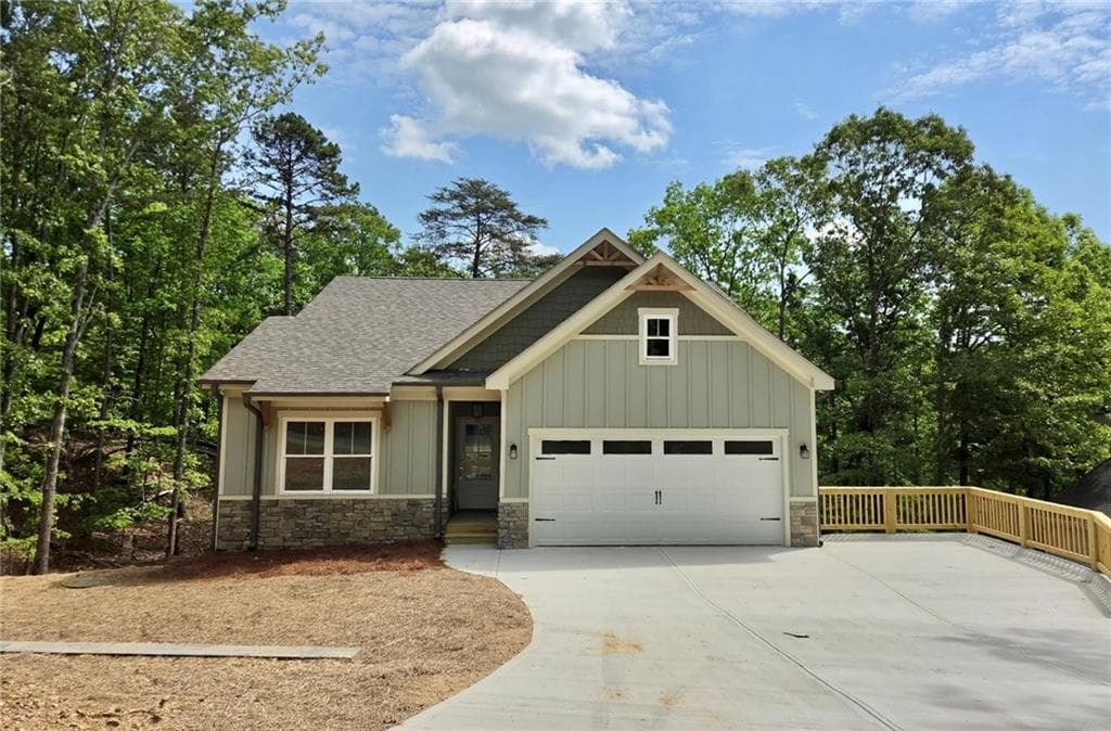 3 bedroom, 2 bathroom, 1,695 sq ft single family residence for sale at 149 White Antelope Street, Waleska, GA 30183