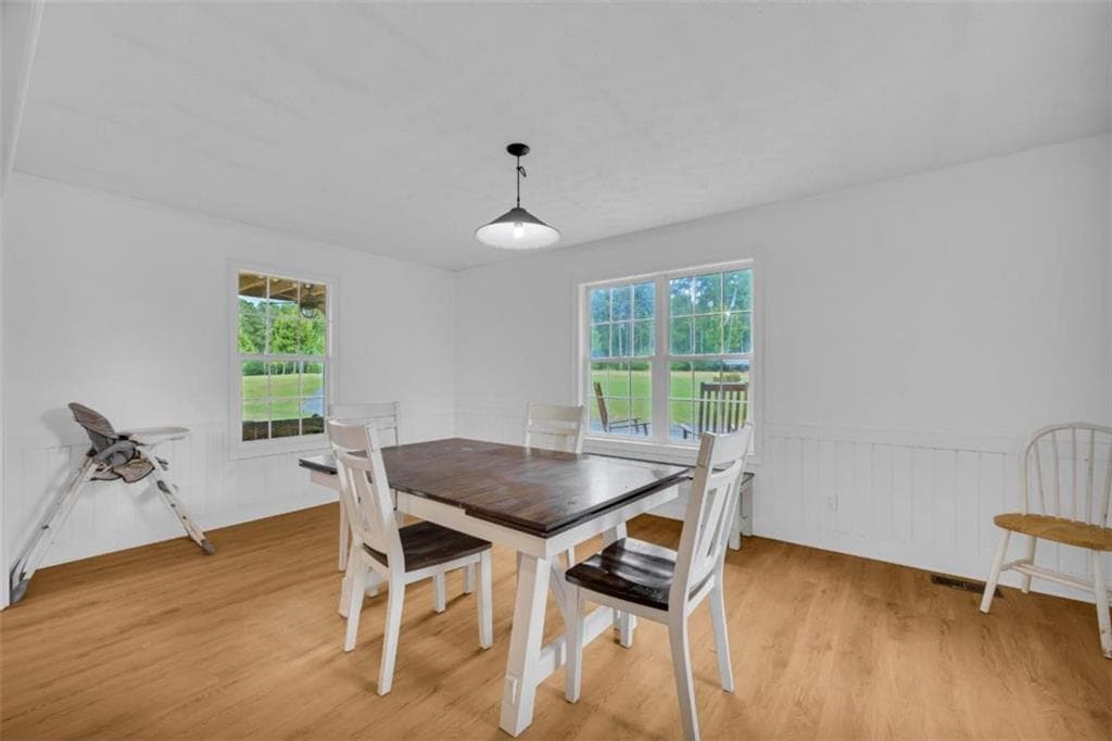 4 bedroom, 3 bathroom, 2,528 sq ft single family residence for sale at 4499 Parkwood Road, Social Circle, GA 30025 — photo 5