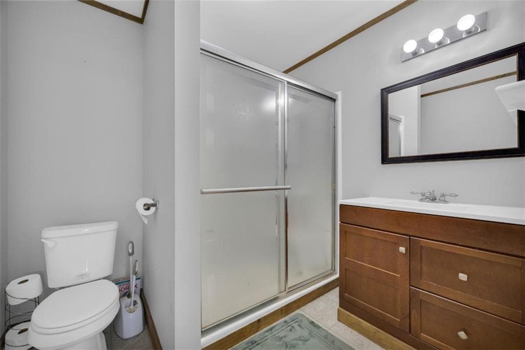 4 bedroom, 3 bathroom, 2,528 sq ft single family residence for sale at 4499 Parkwood Road, Social Circle, GA 30025 — photo 7