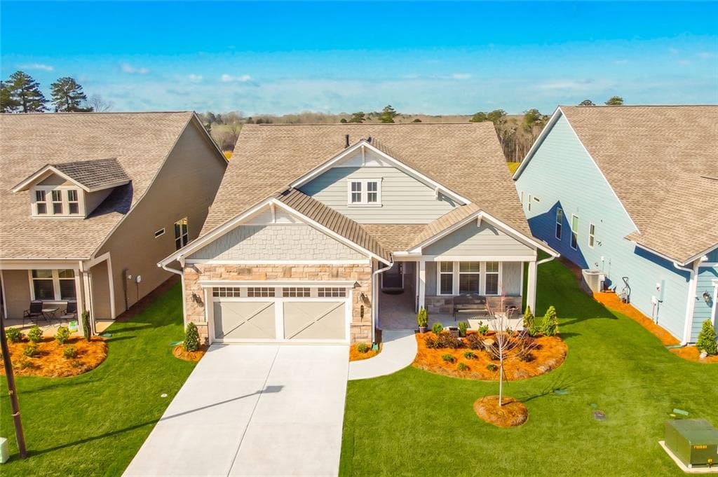 2 bedroom, 2 bathroom, 1,896 sq ft single family residence for sale at 284 Pecks Court, Hoschton, GA 30548 — photo 2