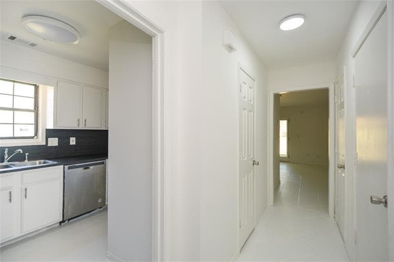 4 bedroom, 3 bathroom, 1,732 sq ft townhouse for rent at 160 Timber Creek Lane, Marietta, GA 30060 for $1,850 a month — photo 6