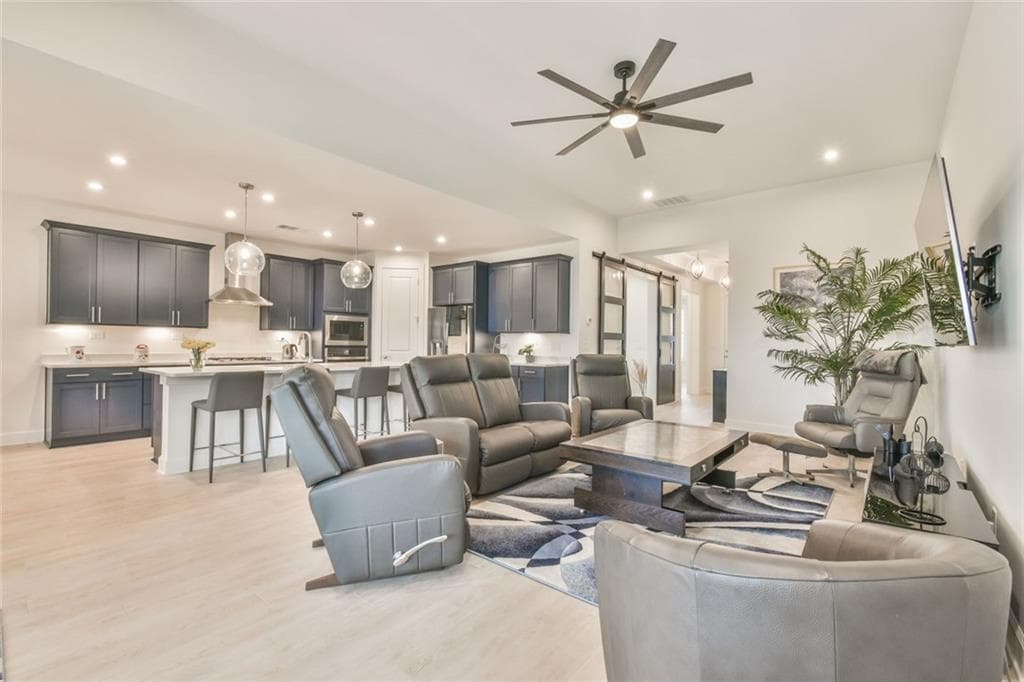 2 bedroom, 2 bathroom, 1,896 sq ft single family residence for sale at 284 Pecks Court, Hoschton, GA 30548 — photo 6