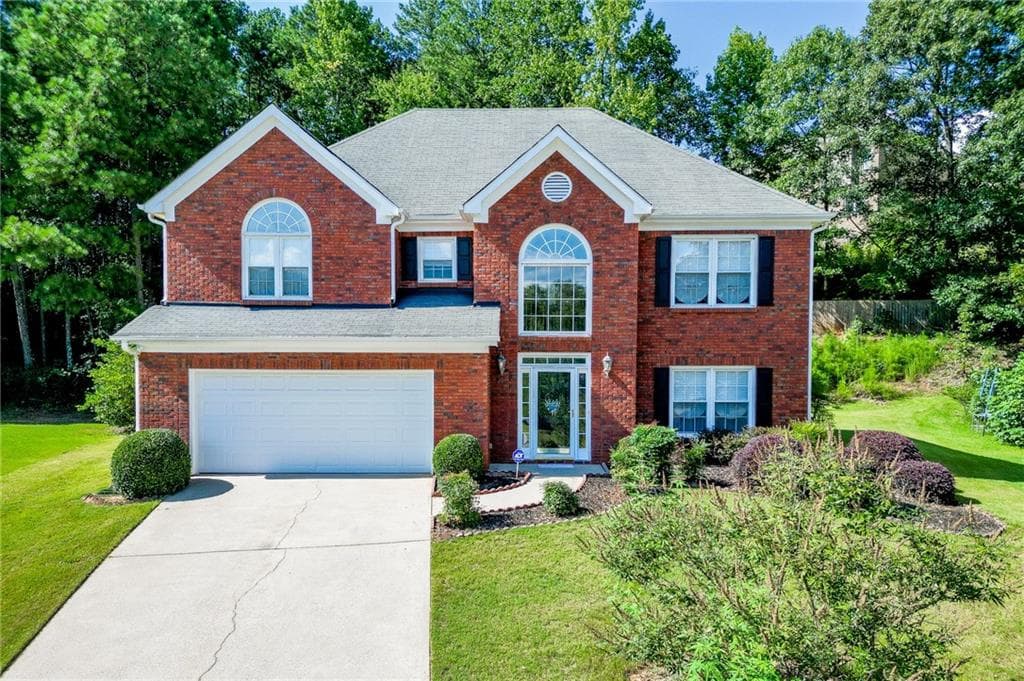 4 bedroom, 3 bathroom, 2,578 sq ft single family residence under contract at 10850 Avian Drive, Alpharetta, GA 30022