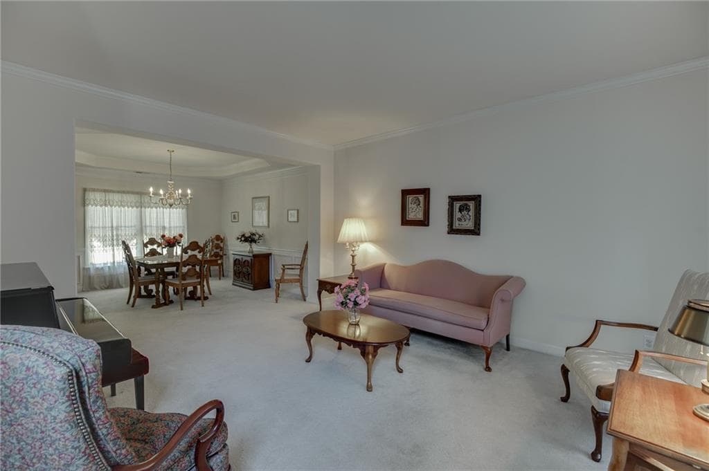 4 bedroom, 3 bathroom, 2,578 sq ft single family residence under contract at 10850 Avian Drive, Alpharetta, GA 30022 — photo 3