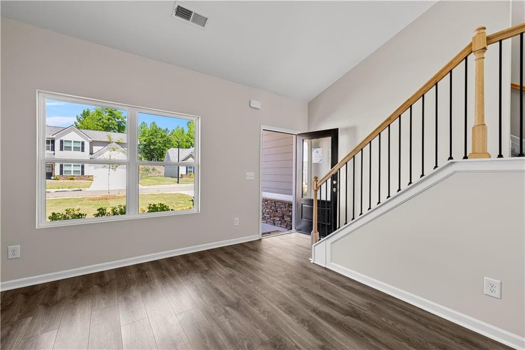 4 bedroom, 3 bathroom, 1,700 sq ft single family residence for sale at 497 Charleston Place, Villa Rica, GA 30180 — photo 5