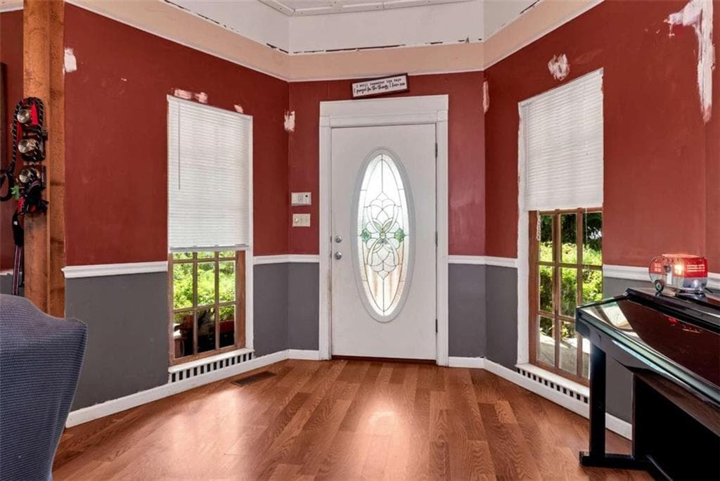 2 bedroom, 3 bathroom, 2,048 sq ft single family residence for sale at 73 Mahaffey Street, Jefferson, GA 30549 — photo 3