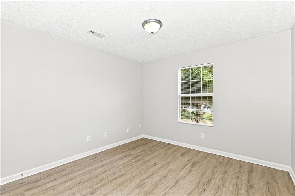 3 bedroom, 3 bathroom, 1,560 sq ft single family residence for rent at 9471 Bogey Court, Jonesboro, GA 30238 for $1,710 a month — photo 8