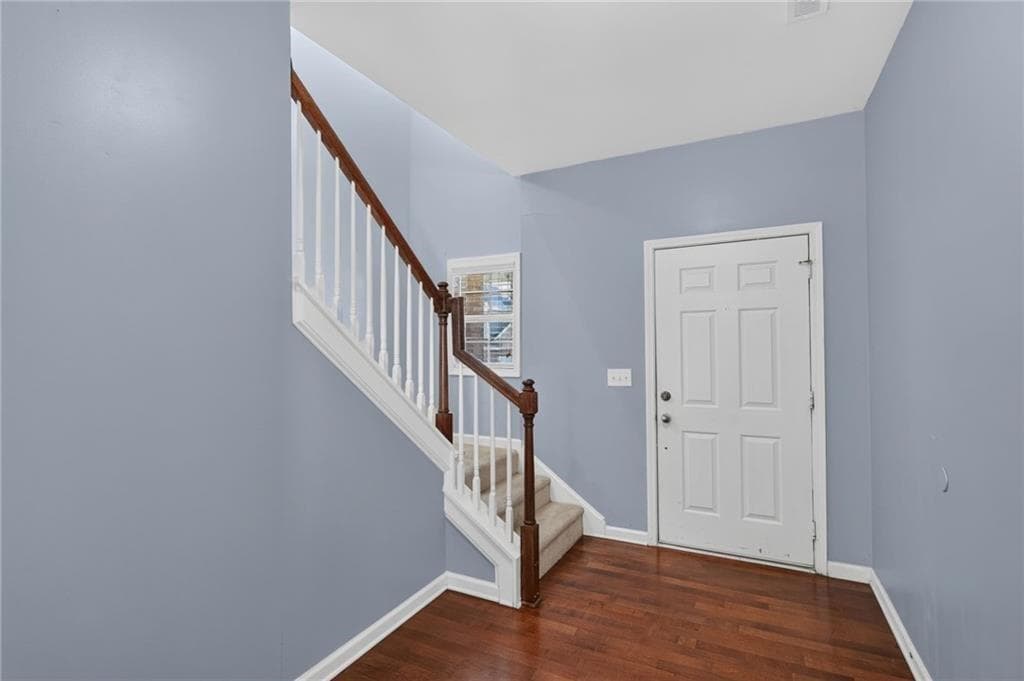 3 bedroom, 3 bathroom, 1,430 sq ft townhouse for sale at 2555 Flat Shoals Road 2503, Atlanta, GA 30349 — photo 5