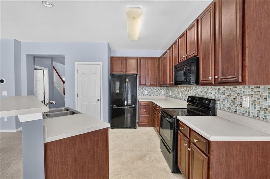 3 bedroom, 3 bathroom, 1,430 sq ft townhouse for sale at 2555 Flat Shoals Road 2503, Atlanta, GA 30349 — photo 10