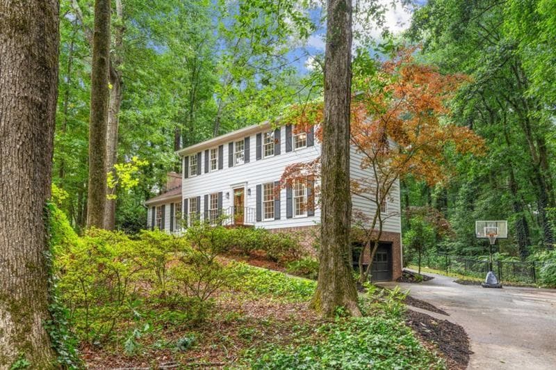 4 bedroom, 3 bathroom, 2,652 sq ft single family residence for sale at 60 Camp Drive, Carrollton, GA 30117 — photo 2