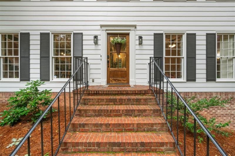 4 bedroom, 3 bathroom, 2,652 sq ft single family residence for sale at 60 Camp Drive, Carrollton, GA 30117 — photo 3