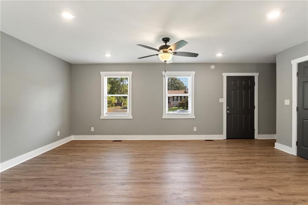 4 bedroom, 2 bathroom, 1,776 sq ft single family residence for sale at 2698 Aruba Drive, Powder Springs, GA 30127 — photo 4