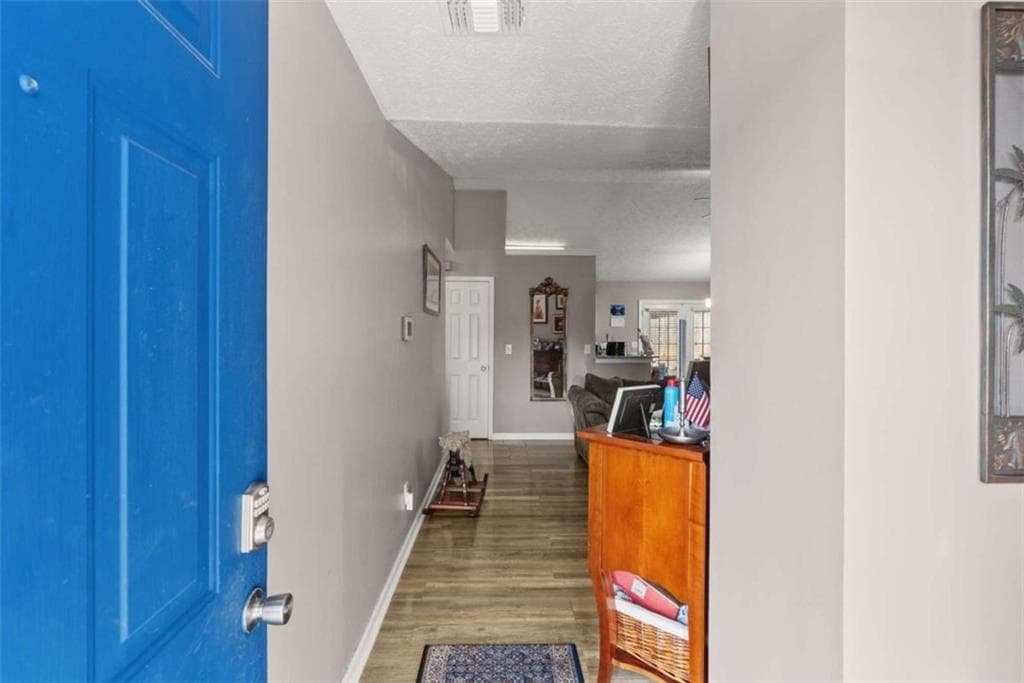 3 bedroom, 2 bathroom, 1,290 sq ft single family residence for sale at 3444 Peachcrest Trace, Decatur, GA 30032 — photo 2