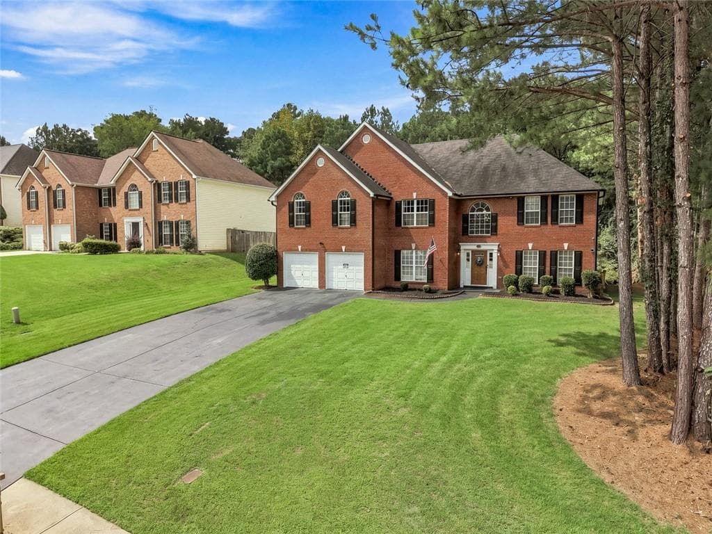 5 bedroom, 4 bathroom, 3,415 sq ft single family residence for sale at 305 Paper Mill Drive, Lawrenceville, GA 30046 — photo 4